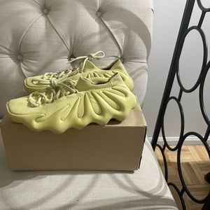 Yeezy Slate 450  Color Sulfar with Tags Worn Once .